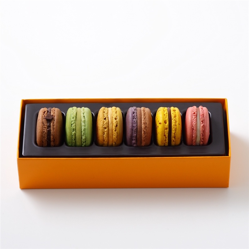 ＜ピエール・エルメ・パリ＞マカロン 6個詰合わせ 6個