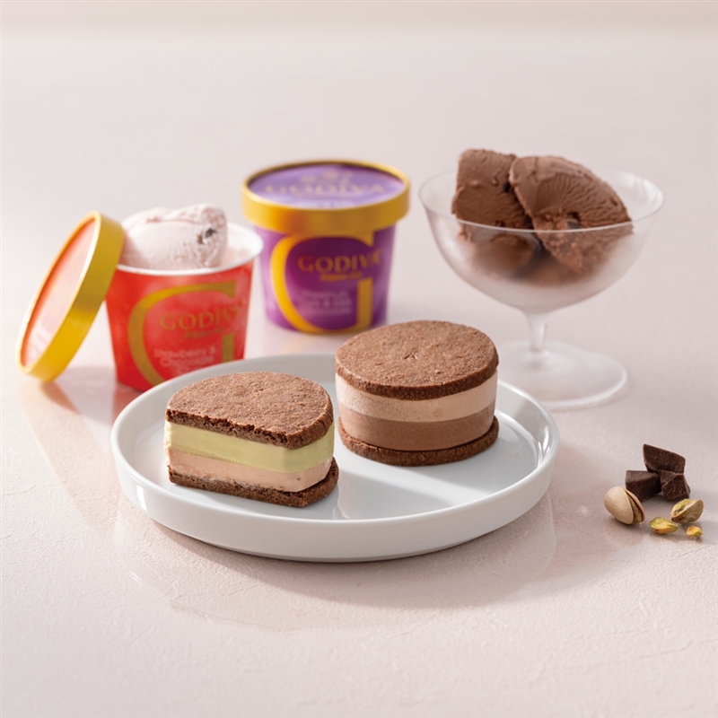 ＜ゴディバ＞カップアイス＆サンドアイス