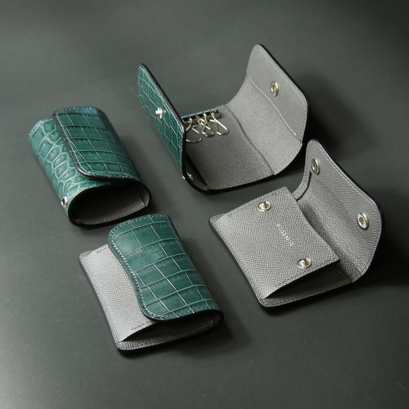 ＜ＷＩＬＤＳＷＡＮＳ＞京成百貨店別注　ＤＡＫＡＲ ダークグリーン×グラファイト