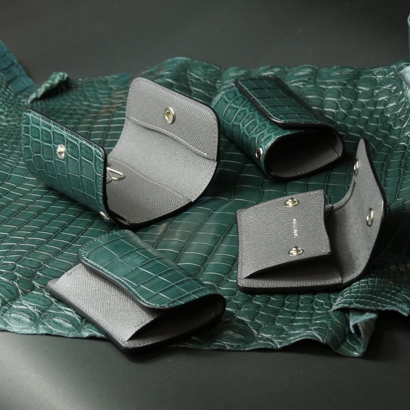 ＜ＷＩＬＤＳＷＡＮＳ＞京成百貨店別注　ＤＡＫＡＲ ダークグリーン×グラファイト