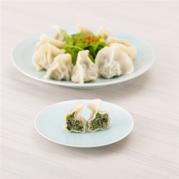 ＜上海餃子＞大葉水餃子