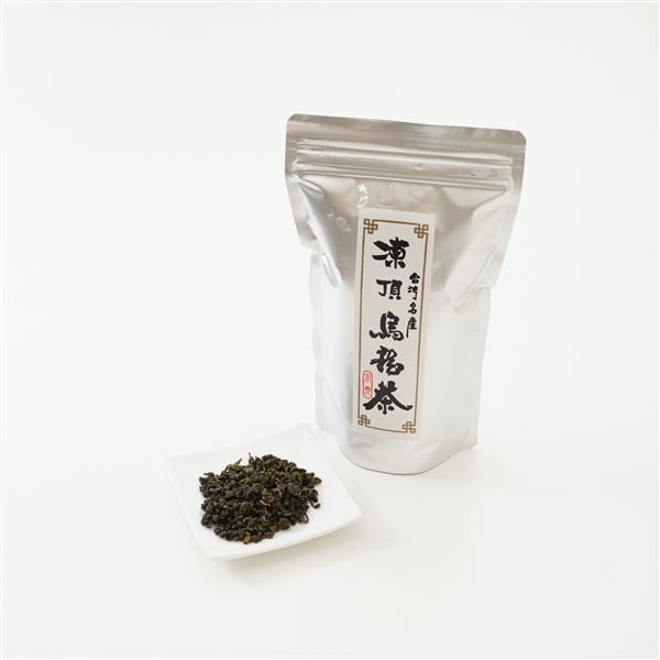 台湾・南投縣産　凍頂烏龍茶（半発酵茶）
