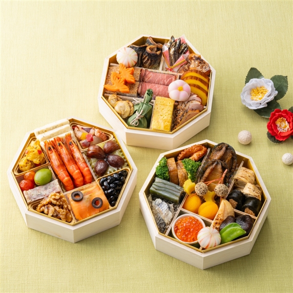 １５【12月30日（火）配達指定】＜ホテル椿山荘東京＞和洋おせち三段重