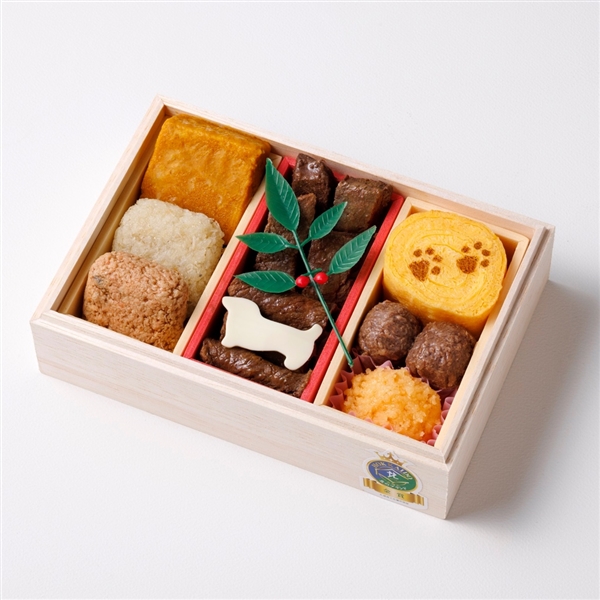 111【12月30日（水）配達指定】＜ペットのごちそうおせち＞一段　ROZAI（ペット用サプリメントウォーターボトル)付