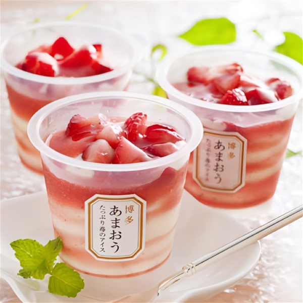 ＜博多あまおう＞たっぷり苺のアイス