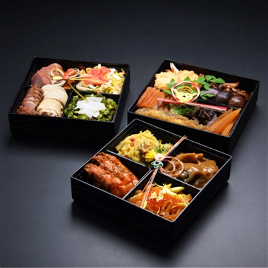 24<本格四川厨房 炎神>炎神の手づくり特選おせち三段重