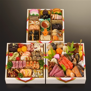 96【12月31日(水)配達指定】<京料理 濱登久>和洋おせち三段重(花の宴)