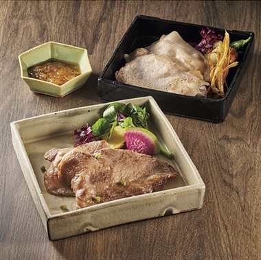 <ANA’s FRESH SELECTION 彩~いろどりコース~><竹柴亭>イベリコ豚・黒豚詰合せ