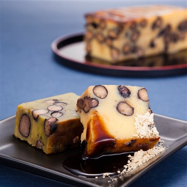 ＜金田屋＞黒豆の生カステラ(杉箱入り２種)