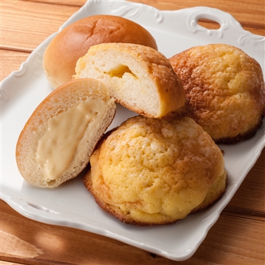 <パン工房ぐるぐる>奥久慈卵のとろ~りクリームパン・究極の塩バターメロンパンセット